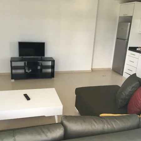Crown - - Studio Flat * אבסלאר